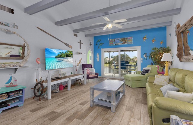 Tropical Getaway – 2BR/2BA Condo with Pond View on Golf Course