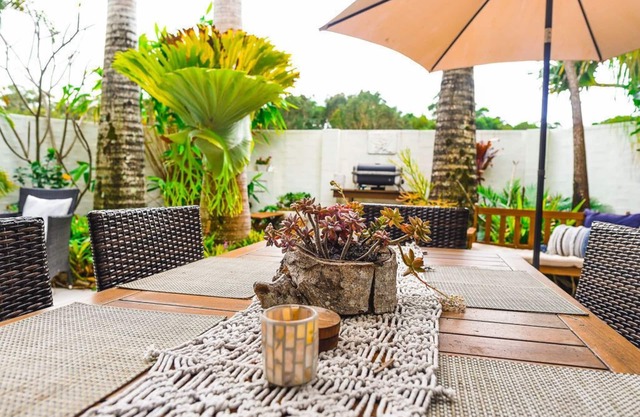 Tropical Oasis in Downtown Lennox Head