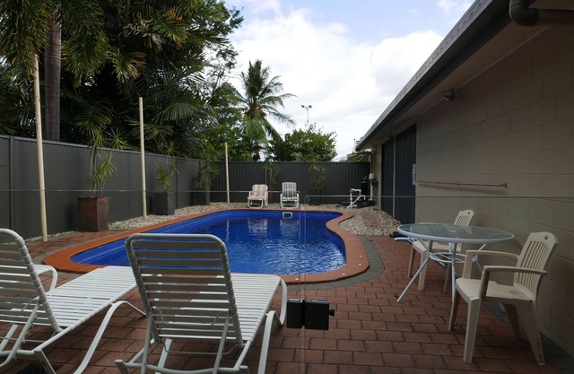 Tropical Retreat - Fully Firnished with Swimming Pool