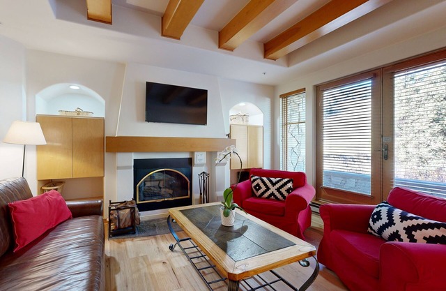 True ski-in/ski-out condo steps to lift w/pool, hot tub, wood-burning fireplace