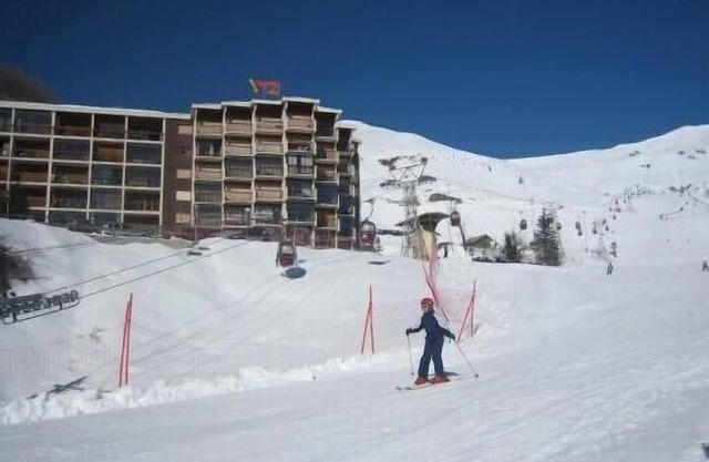 True slopes with panoramic views of the resort. Garage box Skiing