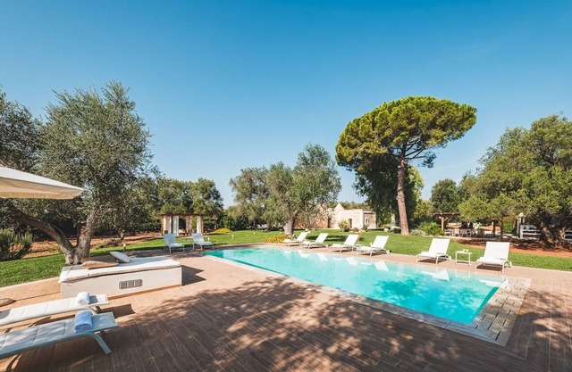 Trulli Biancapetra 8+2, Emma Villas