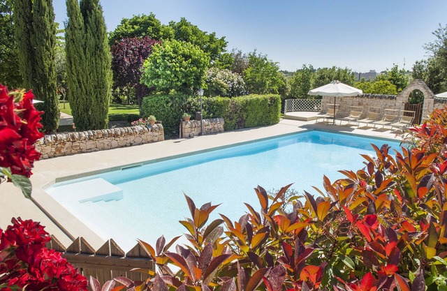 Trulli Itria Valley - The Lamia Soleluna with large pool and Jacuzzi