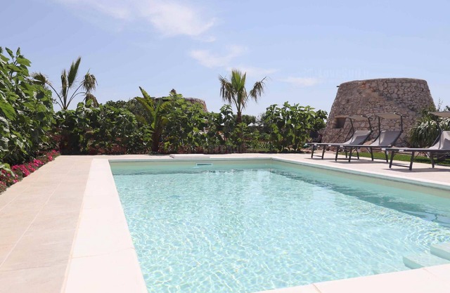 Trulli Nonno Rocco - Four Bedroom House, Sleeps 8