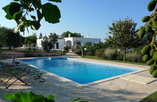 Trulli San Domenico with Private Pool, Veranda, in Valle d'Itria, by Hermione