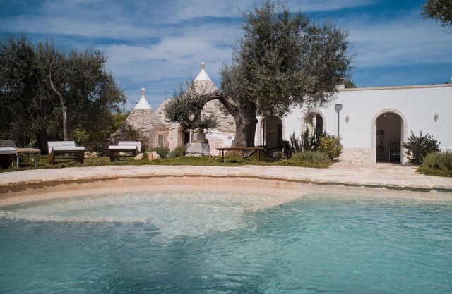 Trulli with private pool and bicycles for free to guests, Pet Friendly