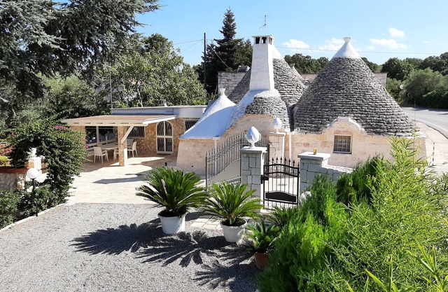 Trullo 10 minutes from the sea