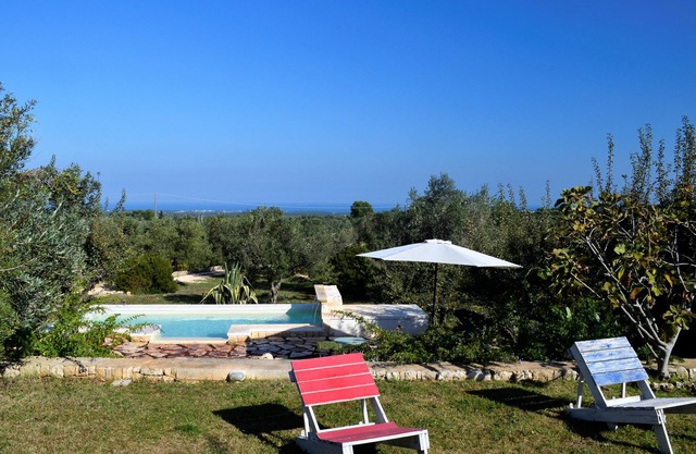 Trullo delle Fate, charming stone house with sea view, private garden and pool!