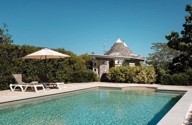 Trullo di Bacco: Peaceful Countryside Trullo with Pool