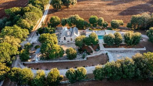 Trullo Mont Bell con giardino e piscina privata