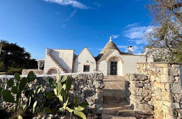 TRULLO PODERE PAPILIO near Noci, Alberobello and Valle d'Itria