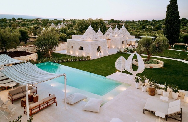 Trullo Tirunno - Five Bedroom Villa, Sleeps 11