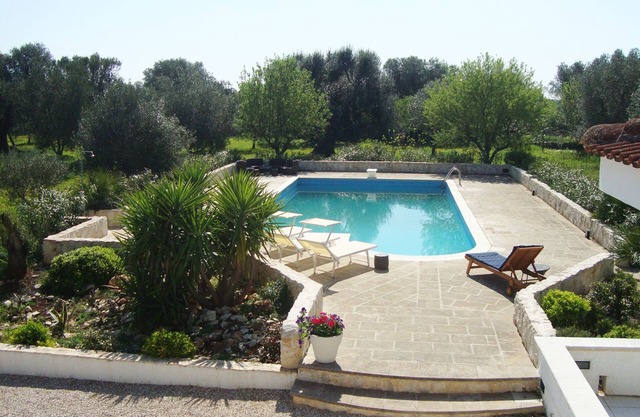 Trullo, Villa with Private Pool- WiFi, Air Con., near Ostuni & Ceglie Messapica