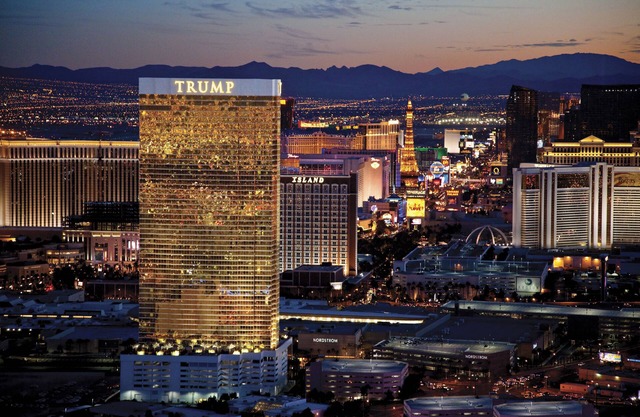 Trump Tower High Floor with Strip & Sphere View