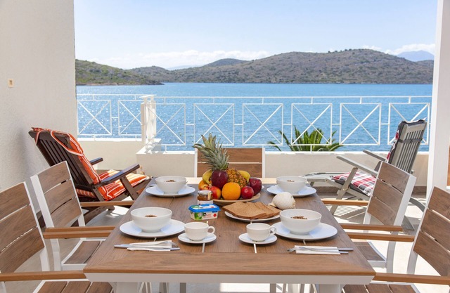 Tsifliki Beach House