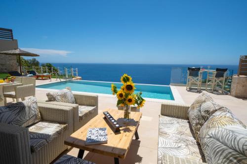 Tsimaras Villa