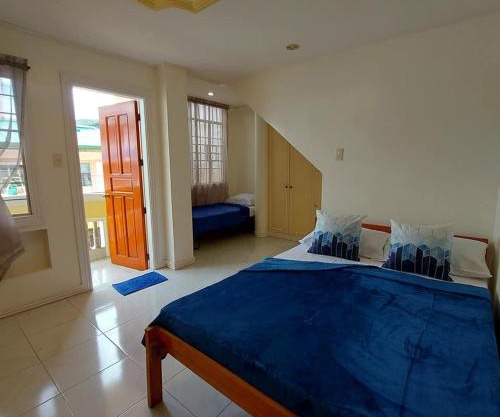 TST Transient Home - WiFi Access, Kitchenette, Private Bathroom