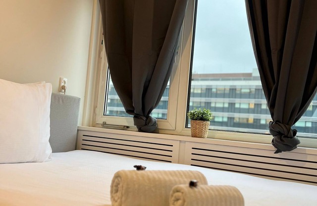 TU DELFT 7min>City-Long Stay-Delta West room 4