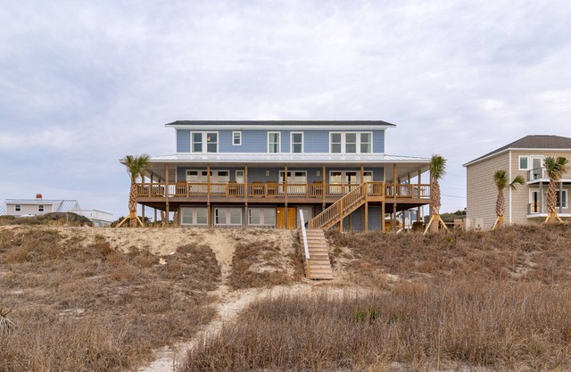 Tuck Away - Stunning Ocean Front Designer Home