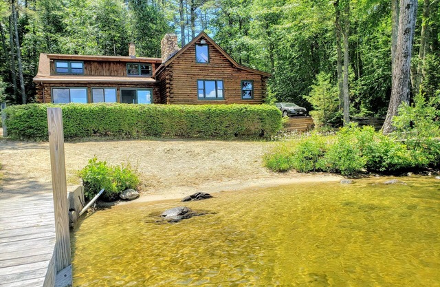 Tuftonboro Waterfront Home on Winnipesaukee with Sandy Beach sleeping 10