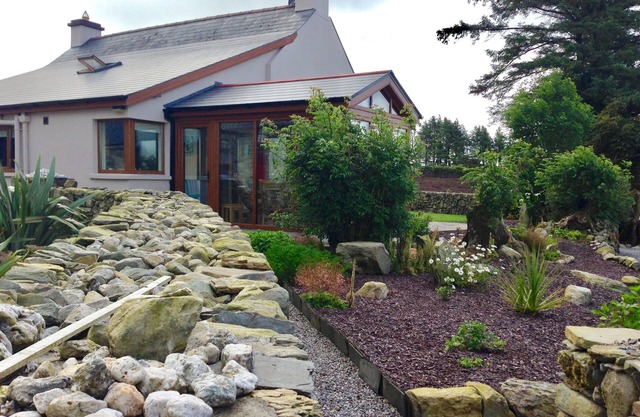 Tullig Rock a Beautiful Country Home; Also available, Stone Cottage