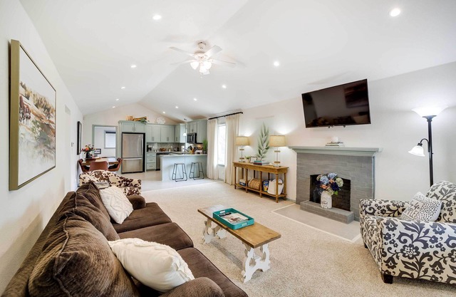 Tulsa Vacation Home ~ 3 Mi to Downtown