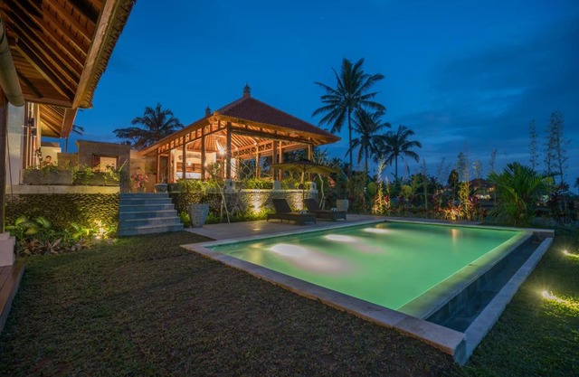 Tunjung Putih Villa