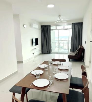 Tur16 SPlCE 10pax 4room Private House