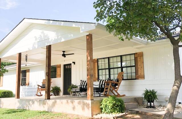TURNER FALLS ARBUCKLE LAKE POOL FIRE PIT GAME ROOM