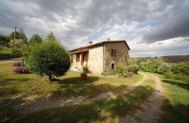 Tuscany, Amiata Val d'Orcia, Fosso Bianco