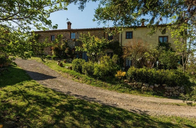 tuscany country house looking out over 180° of the enchanting Volterra panorama