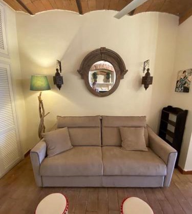Tuscany Heba