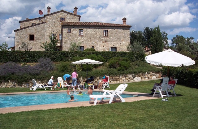 Tuscany. Lovely holiday home with swimming pool.
