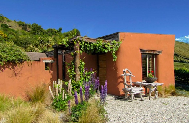 Tussock Cottage