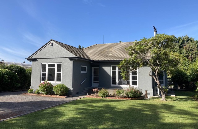 Twin Cedars Cottage, Havelock North