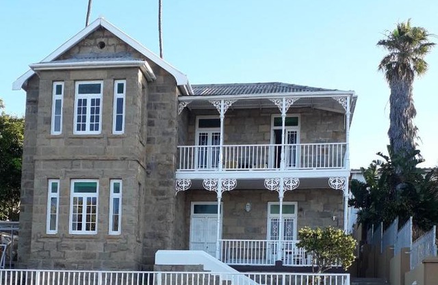 Twin Palms Accommodations