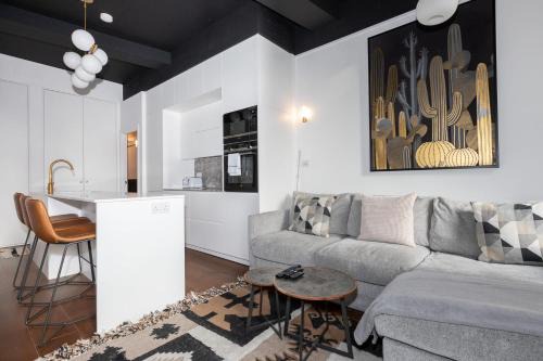 Two adjacent luxurious 1 BED apartments