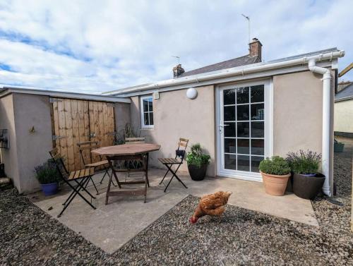 Two bed home 6 minutes from The Giants Causeway!