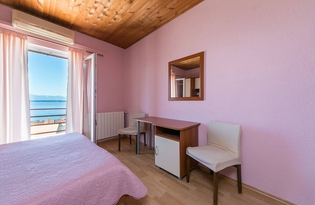 Two bedroom apartment with terrace and sea view Živogošće - Blato, Makarska (A-1057-d)