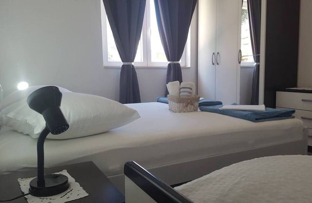 Two bedroom apartment with air-conditioning Luka Dubrava, Pelješac (A-24567-a)