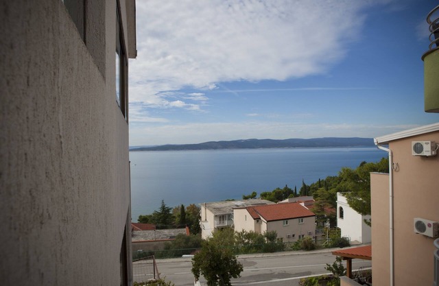 Two bedroom apartment with terrace and sea view Baška Voda, Makarska (A-6761-b)