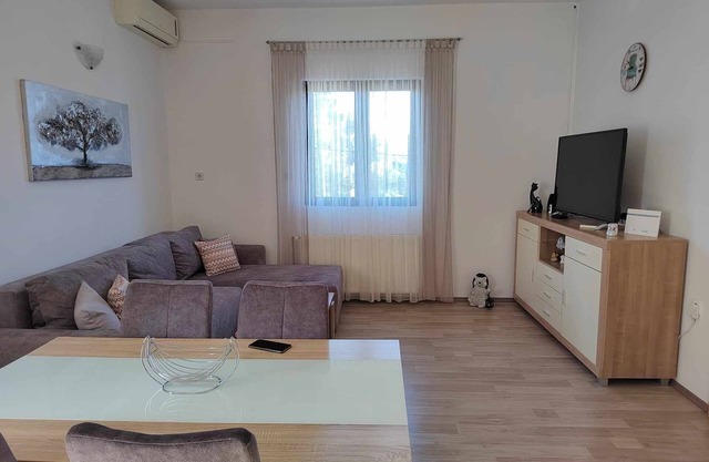 Two bedroom apartment with terrace and sea view Seline, Paklenica (A-17955-a)