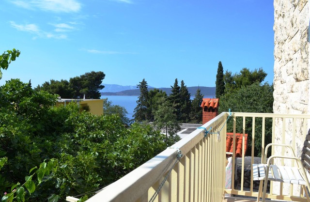 Two bedroom apartment with balcony and sea view Živogošće - Mala Duba, Makarska (A-17077-b)
