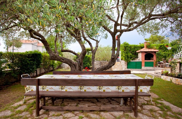 Two bedroom apartment with terrace and sea view Promajna, Makarska (A-2588-a)