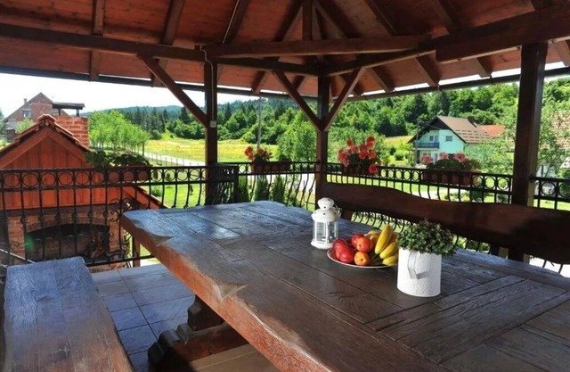 Two bedroom apartment with terrace Saborsko, Plitvice (A-24278-a)