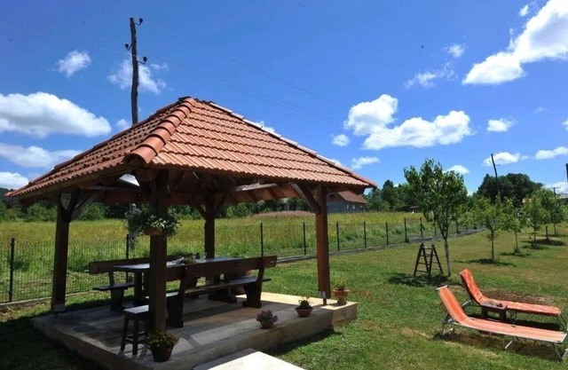 Two bedroom apartment with terrace Saborsko, Plitvice (A-24278-b)