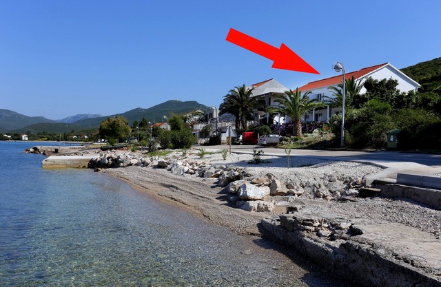 Two bedroom apartment near beach Drače, Pelješac (A-10130-a)