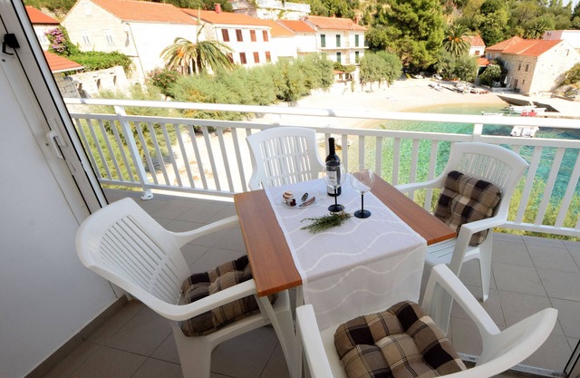 Two bedroom apartment near beach Podobuče, Pelješac (A-631-b)