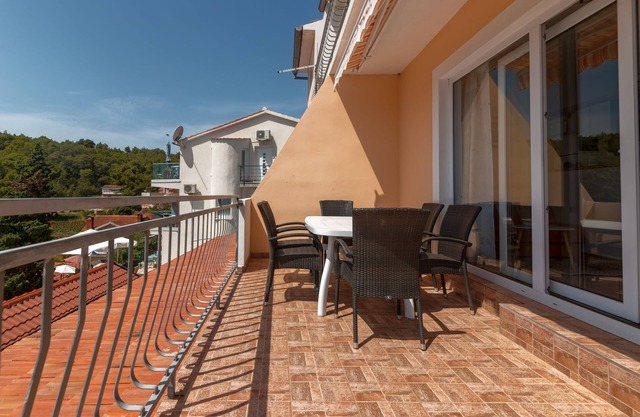 Two bedroom apartment near beach Basina, Hvar (A-11923-a)