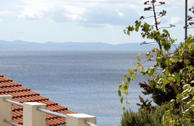 Two bedroom apartment near beach Cove Jedra, Hvar (A-2583-e)